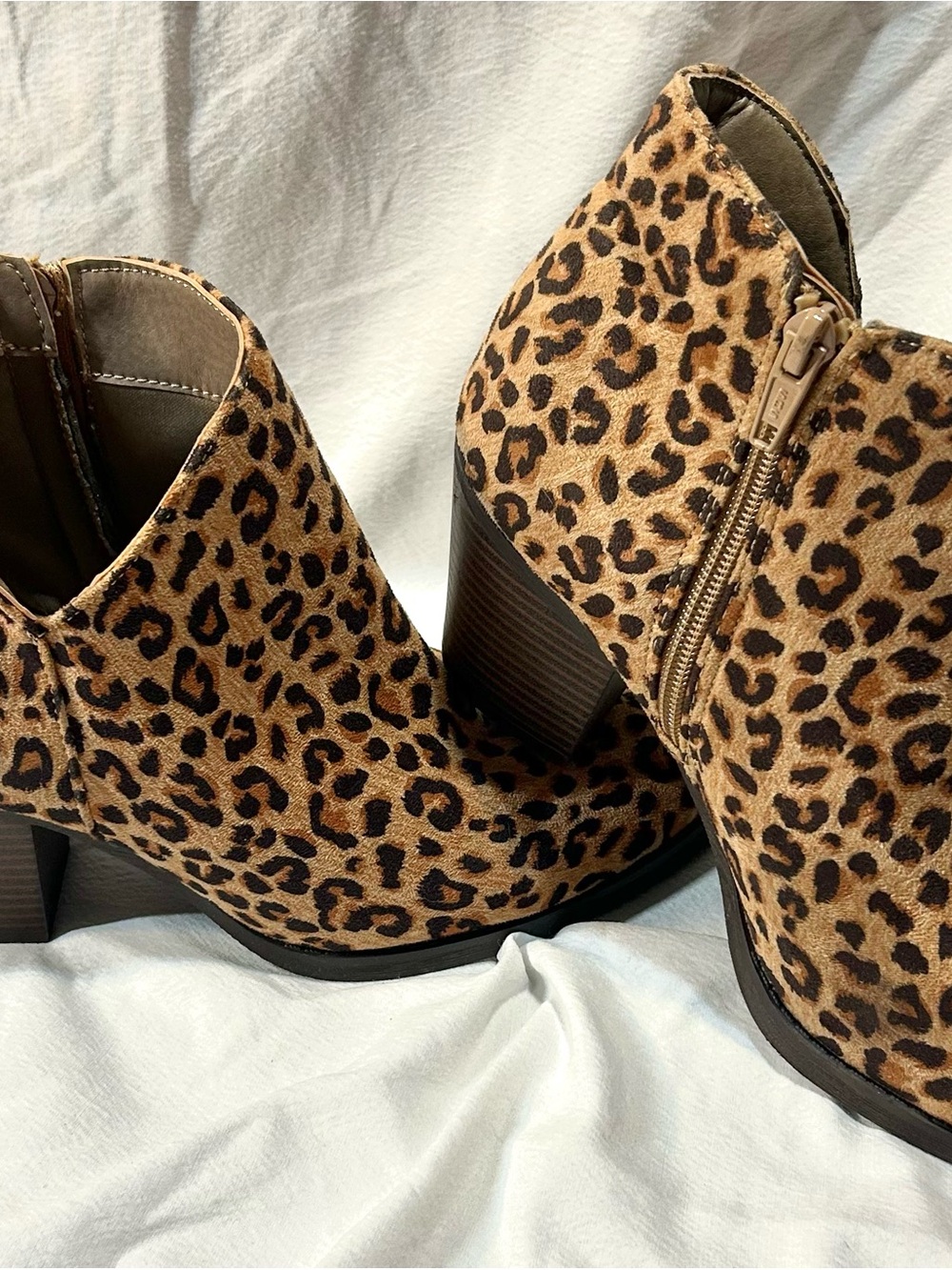 Leopard Print Womenâs Ankle Booties - Stylish Side Zip